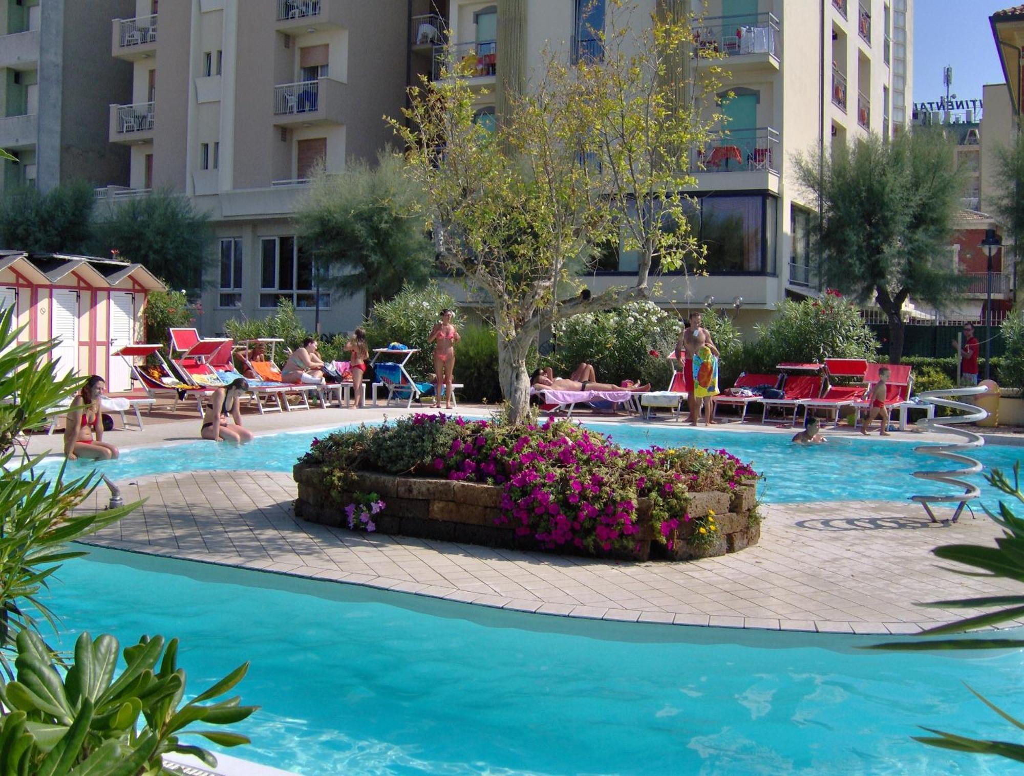 Hotel Nord Est กาบิชเชมาเร ภายนอก รูปภาพ