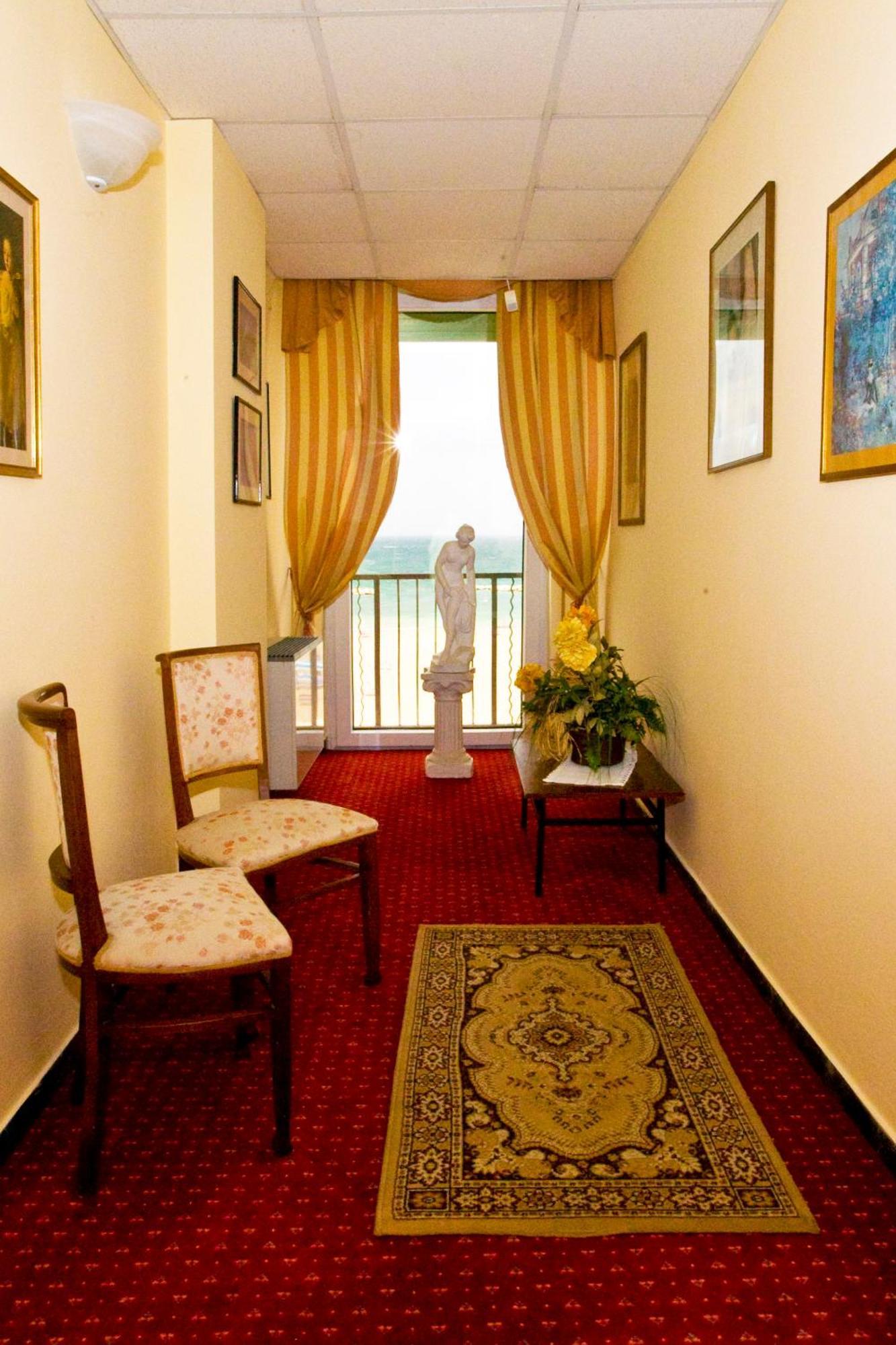 Hotel Nord Est กาบิชเชมาเร ภายนอก รูปภาพ