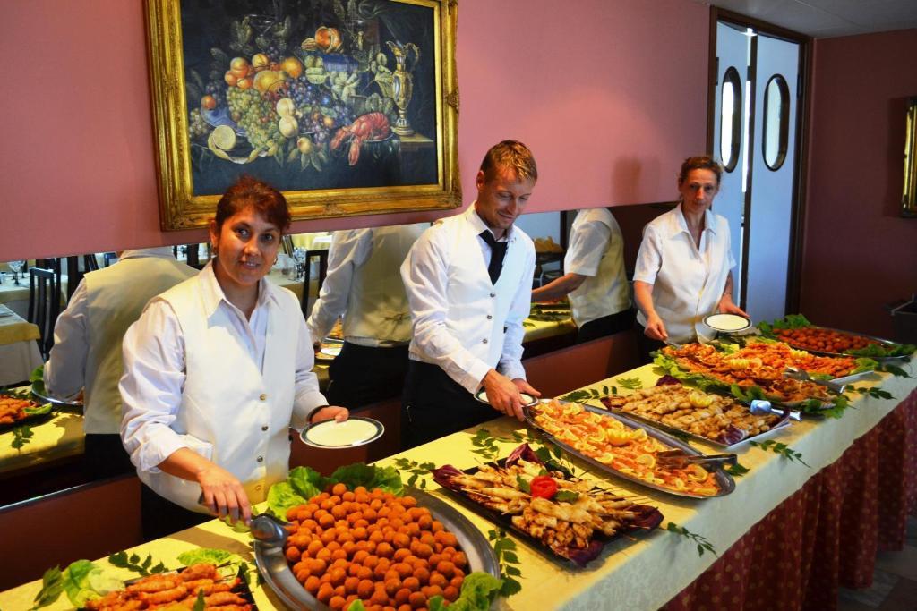 Hotel Nord Est กาบิชเชมาเร ภายนอก รูปภาพ