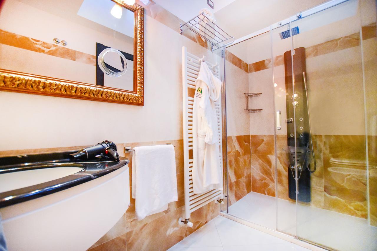 Hotel Nord Est กาบิชเชมาเร ภายนอก รูปภาพ